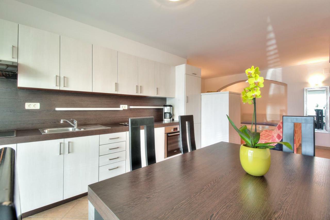 Apartment Katarina Цървени Връх Екстериор снимка